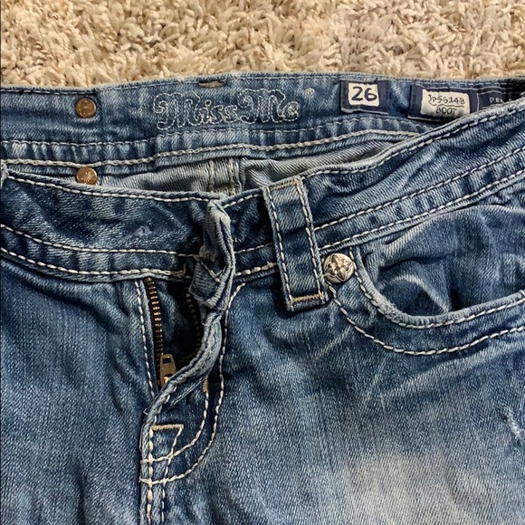 Miss Me Jeans missing button - Picture 2 of 5
